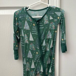 Little sleepies zippy- Christmas trees